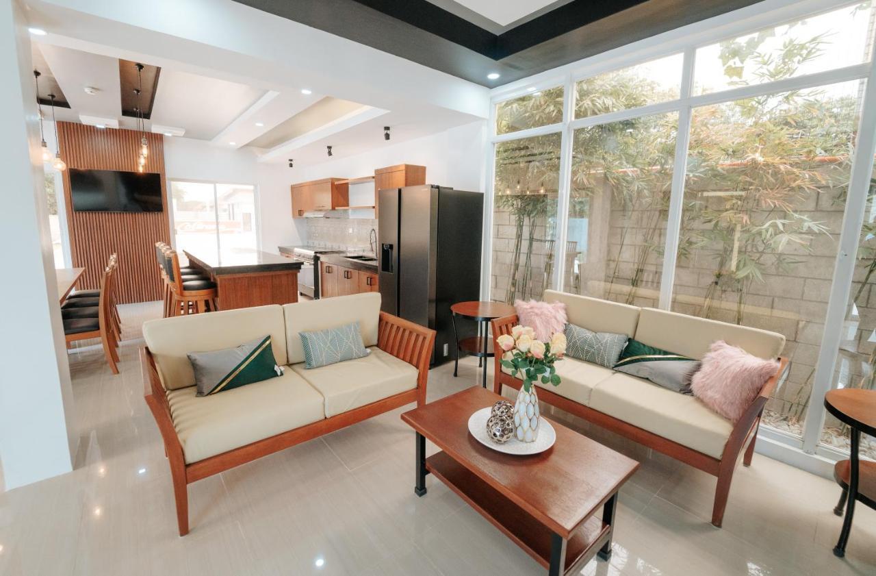 Jjphr Hotel San Antonio Lubao Dış mekan fotoğraf